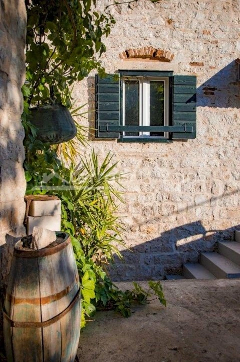 Historischer Palast mit Garten im Herzen von Šibenik