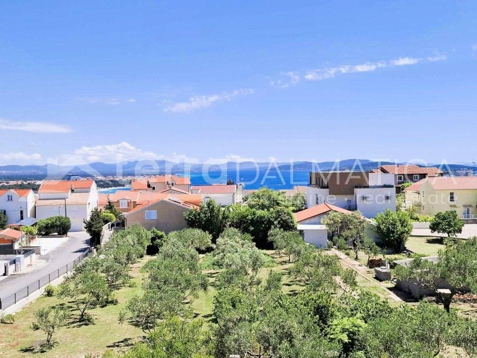 Vodice – Doppelhaushälfte mit Meerblick, Neubau