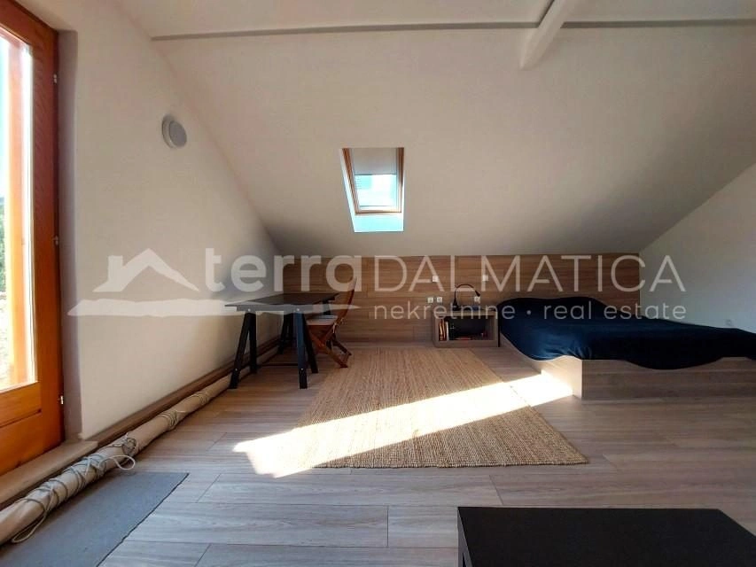 Kaprije ohne Sorgen – renoviertes Haus mit Terrasse und Garten für Meeresliebhaber