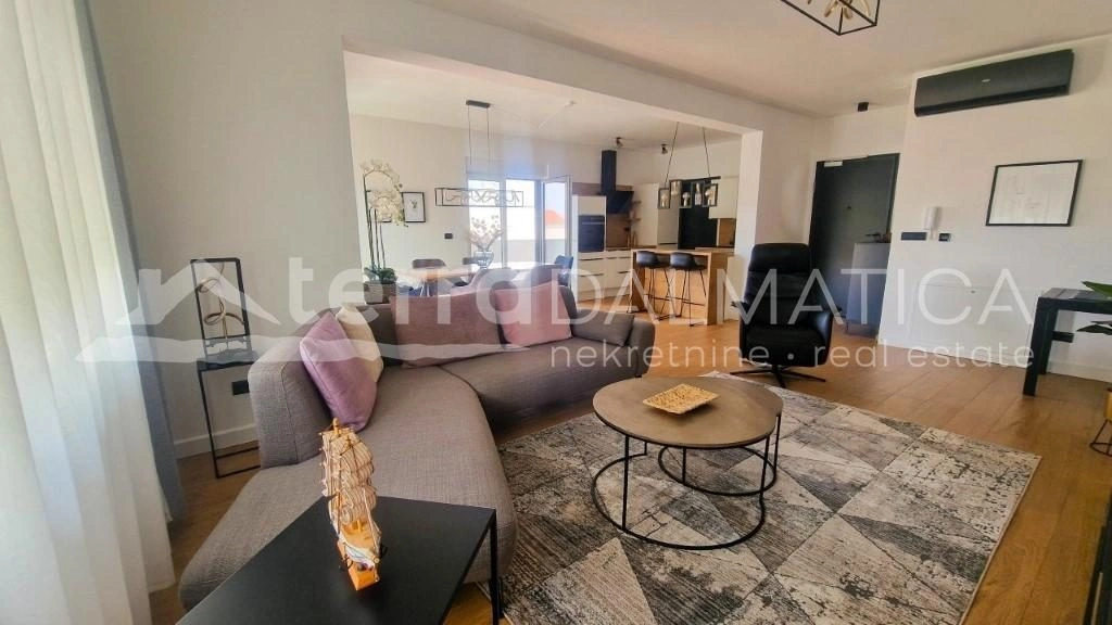 Jeden Morgen der Duft der Adria – Penthouse mit Aussicht zwei Minuten von einem wunderschönen Strand entfernt