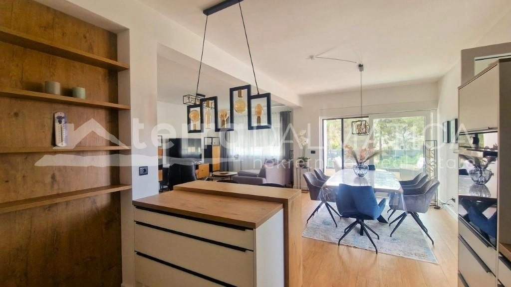 Jeden Morgen der Duft der Adria – Penthouse mit Aussicht zwei Minuten von einem wunderschönen Strand entfernt