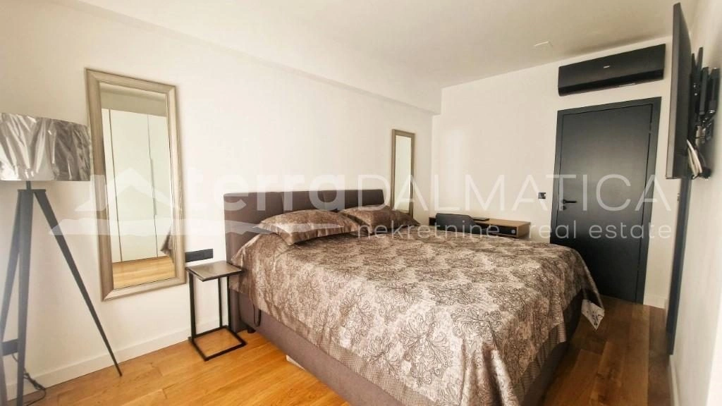 Jeden Morgen der Duft der Adria – Penthouse mit Aussicht zwei Minuten von einem wunderschönen Strand entfernt