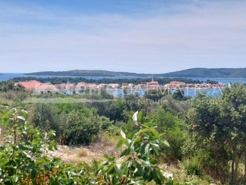 Brodarica - Erdgeschosswohnung mit großem Garten, Meerblick und Terrasse