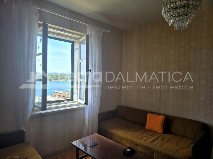 Wohnung mit Meerblick zu verkaufen – Mandalina, Šibenik