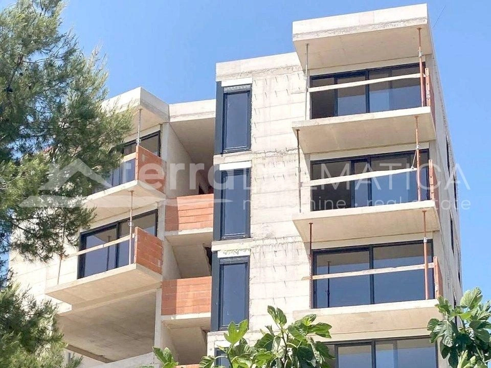 Primošten, moderne Zwei-Zimmer-Wohnung in einem Neubau