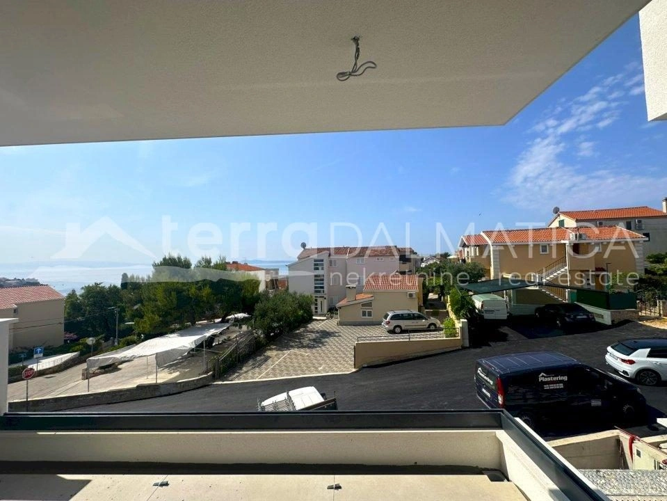 Čiovo – Zwei-Zimmer-Wohnung mit hochwertiger Ausstattung, 2 Balkonen und dem Meer zum Greifen nah