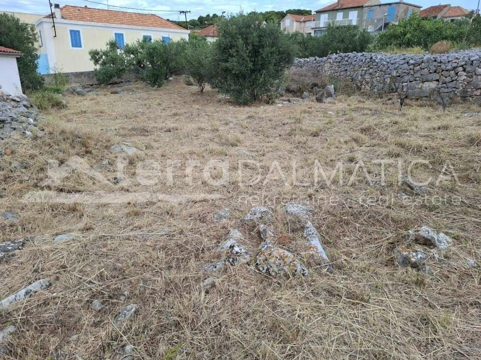 Gradbena parcela s pogledom na morje – otok Kaprije