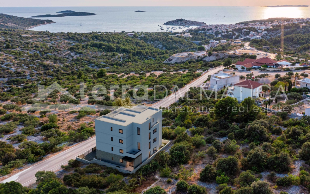 Primošten - Penthouse mit atemberaubendem Ausblick – ultimativer Komfort & mediterraner Charme!