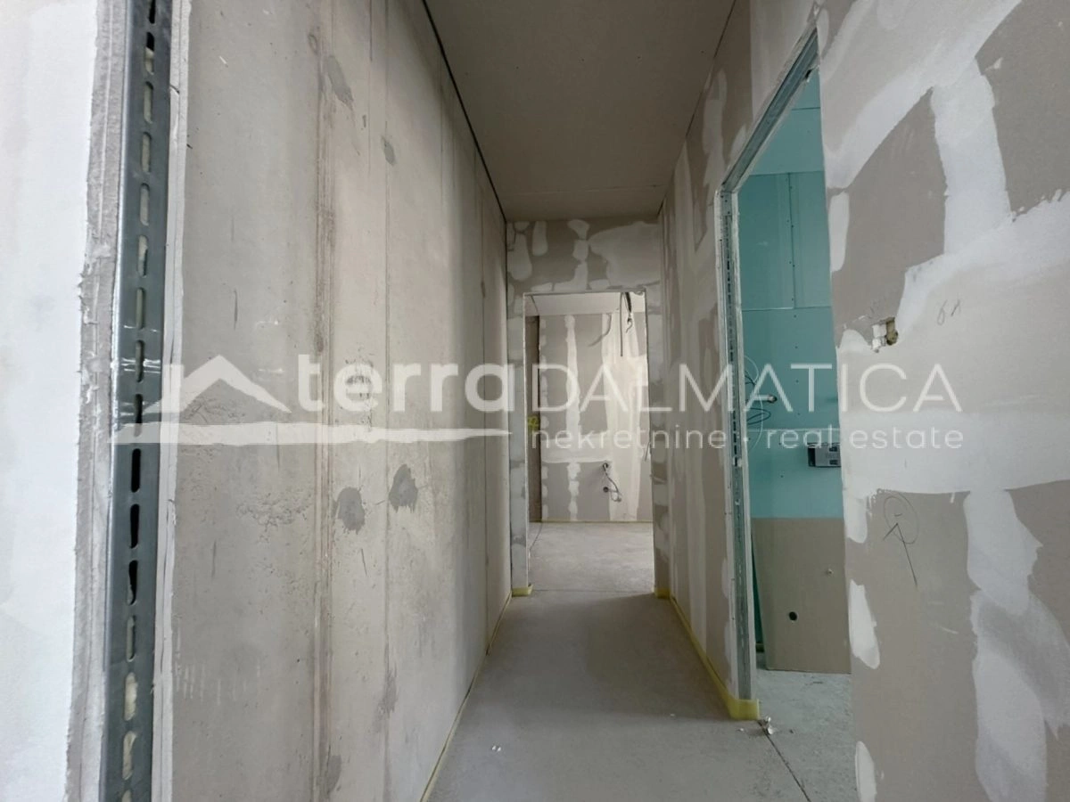 Luxuriöse Wohnung in Šibenik – NEUBAU direkt am Wasser