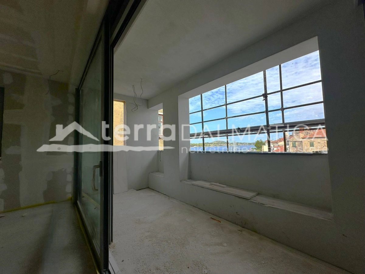 Šibeniks Uferpromenade in Ihrem Wohnzimmer - eine Wohnung mit der schönsten Aussicht der Stadt