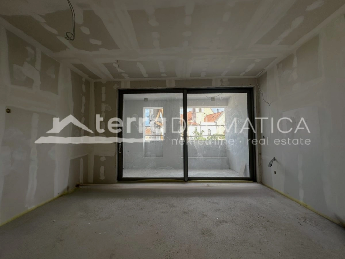 Šibeniks Uferpromenade in Ihrem Wohnzimmer - eine Wohnung mit der schönsten Aussicht der Stadt