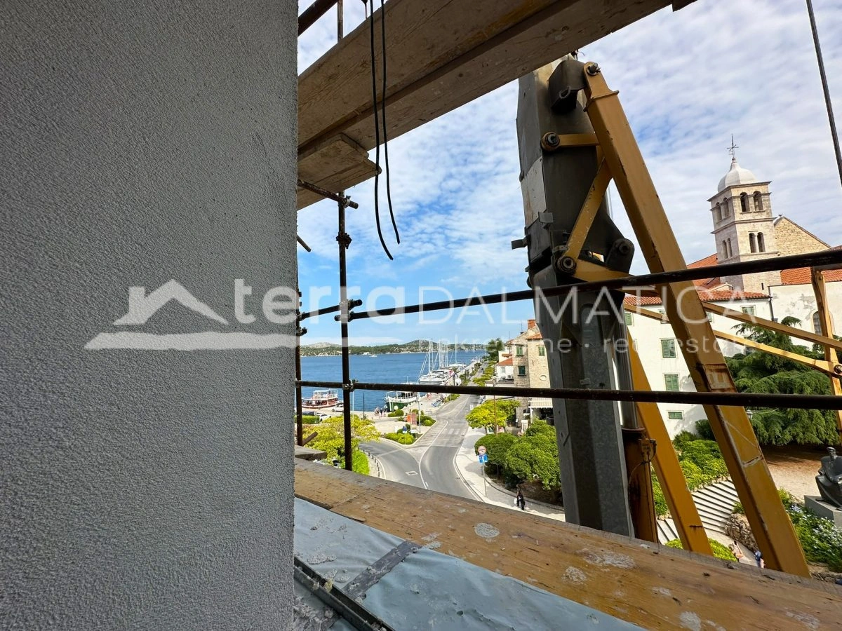 Šibeniks Uferpromenade in Ihrem Wohnzimmer - eine Wohnung mit der schönsten Aussicht der Stadt