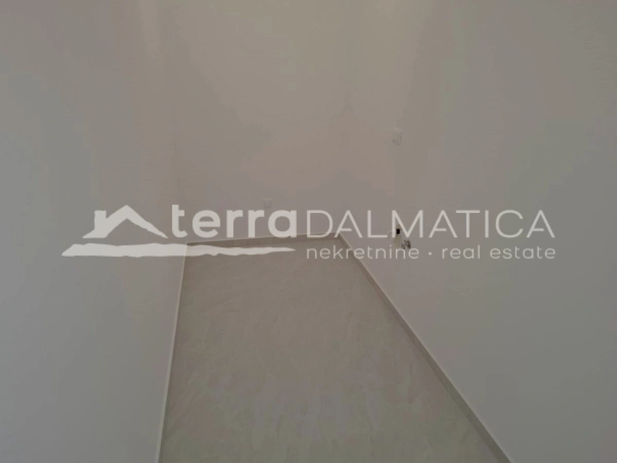 Neu! Maisonette-Wohnung mit Fußbodenheizung und 3 Loggien – Vodice, 102 m²