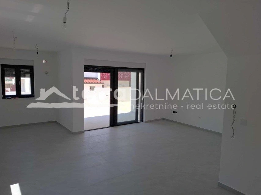 Wohnung Erdgeschoss + 1. Stock, 115 m² - ruhige Lage Vodice, Neubau mit Top-Ausstattung