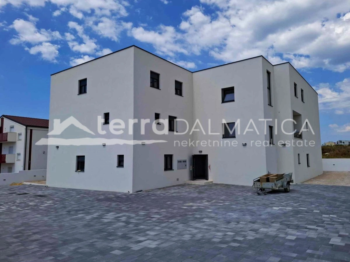 Elegante Maisonette-Wohnung in Vodice - Neubau, 98 m², 3 Balkone, Parkplatz