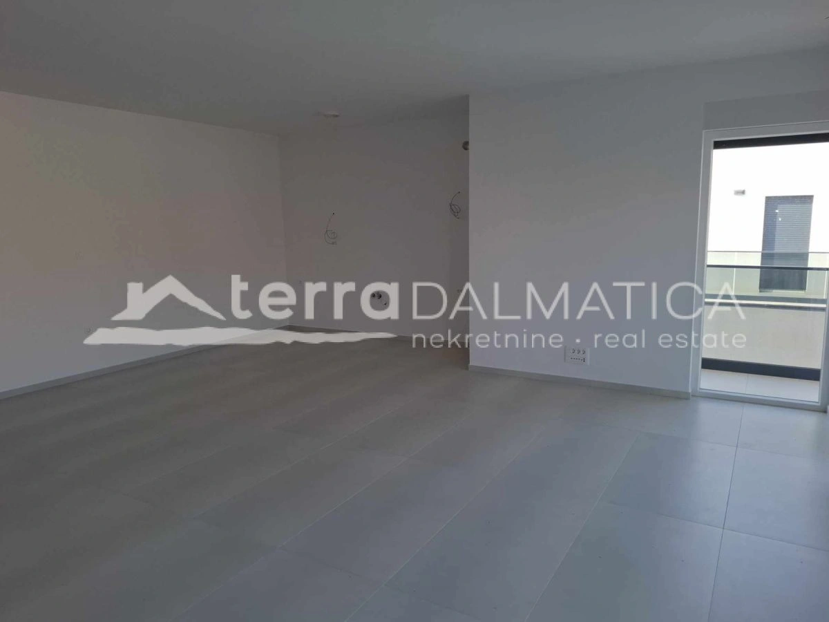 Neue Wohnung mit Top-Ausstattung und Meerblick - Srima, zweiter Stock + Dachterrasse