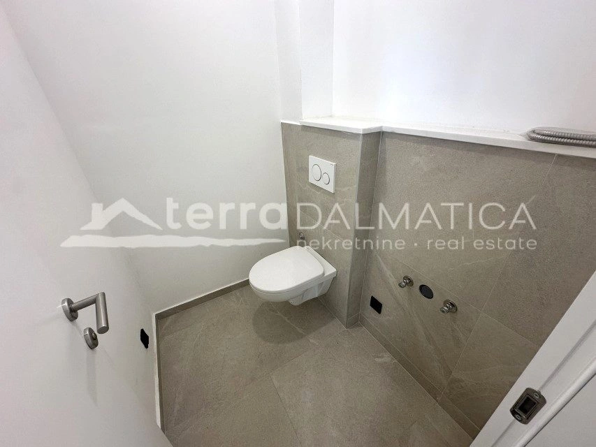 Jezera, Zwei-Etagen-Wohnung mit Meerblick