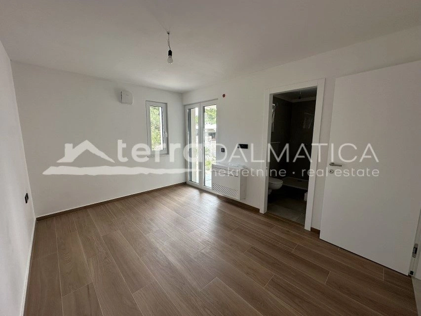 Jezera, Zwei-Etagen-Wohnung mit Meerblick