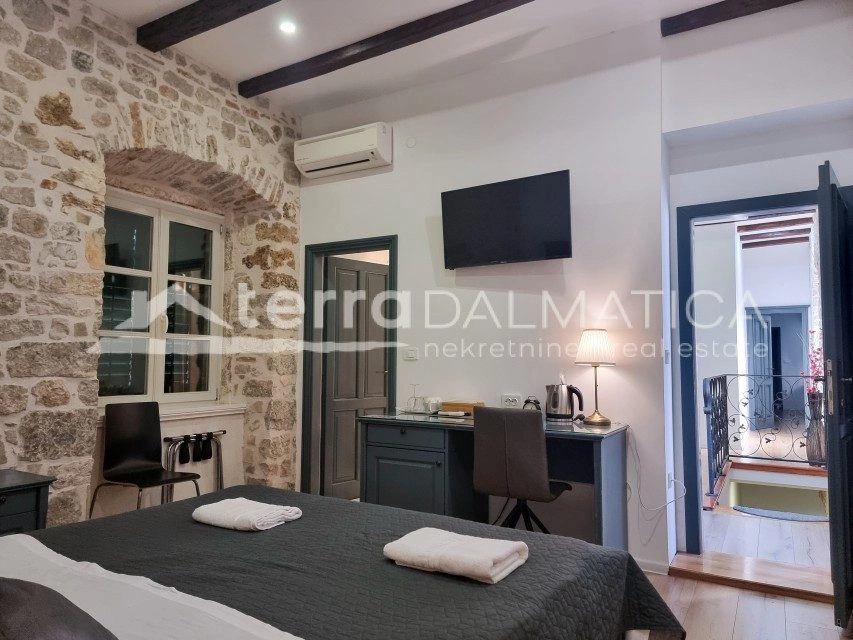 Charmante Wohnung in der Altstadt von Šibenik mit aktiver Mietgenehmigung