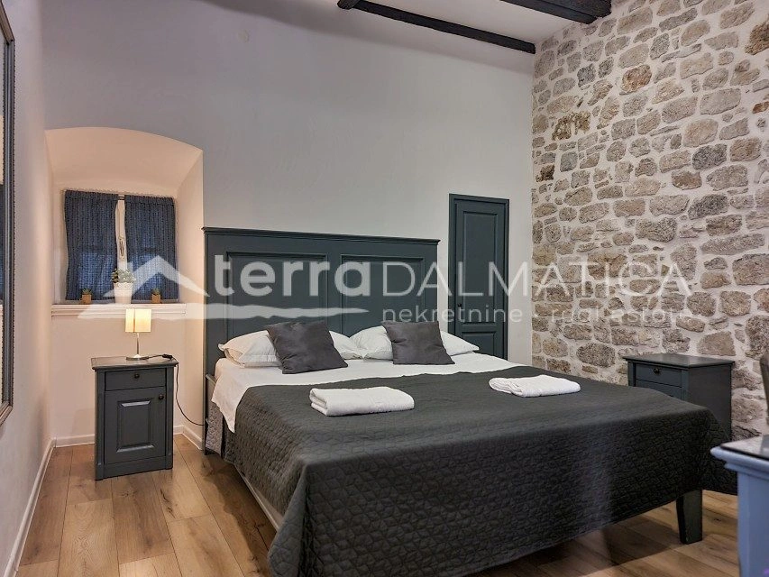 Charmante Wohnung in der Altstadt von Šibenik mit aktiver Mietgenehmigung