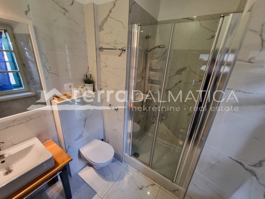 Charmante Wohnung in der Altstadt von Šibenik mit aktiver Mietgenehmigung