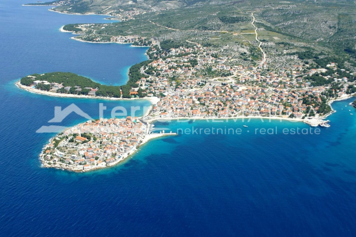 Novogradnja v Primoštenu: stanovanje v 1. nadstropju 100 metrov od morja