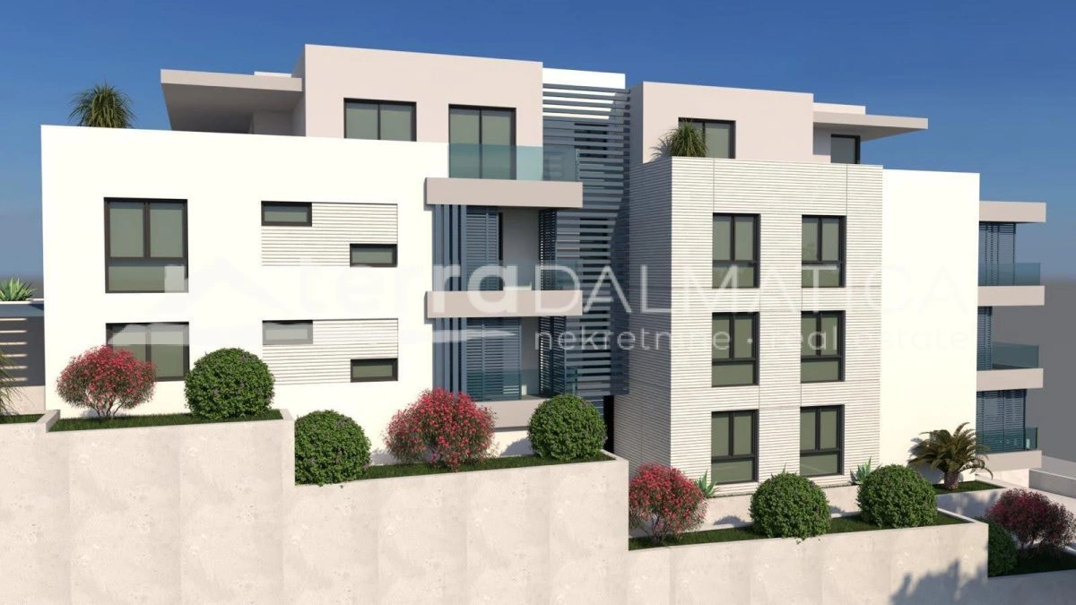 Prostorno stanovanje 115 m² z velikimi terasami in pogledom na morje – Primošten