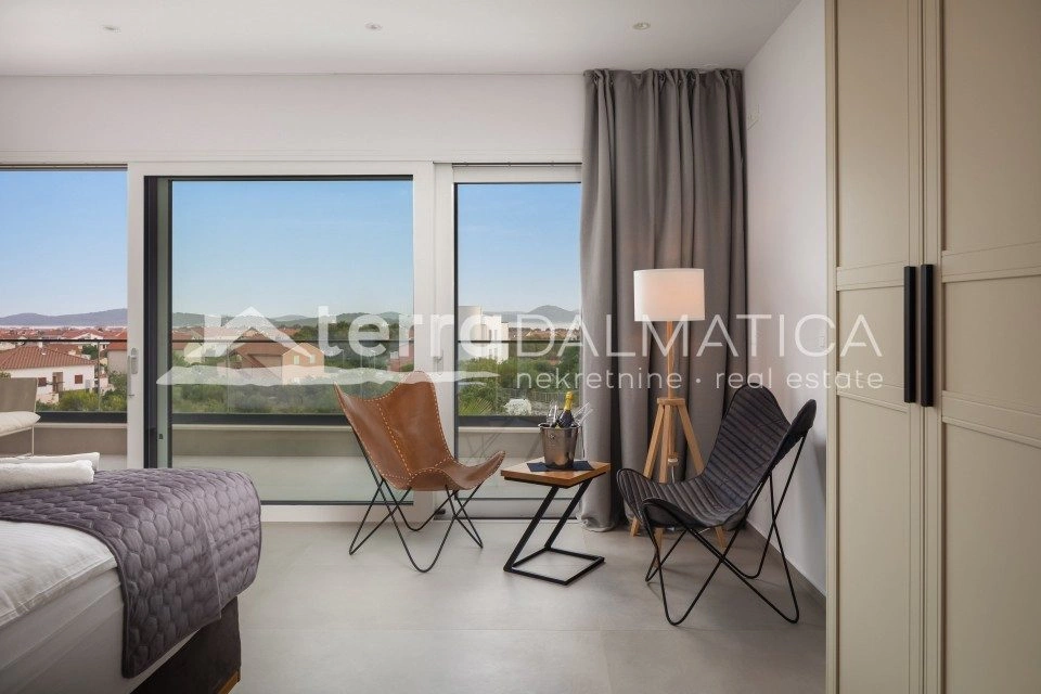 Traumvilla in Vodice – moderner Luxus nur wenige Schritte vom Meer entfernt