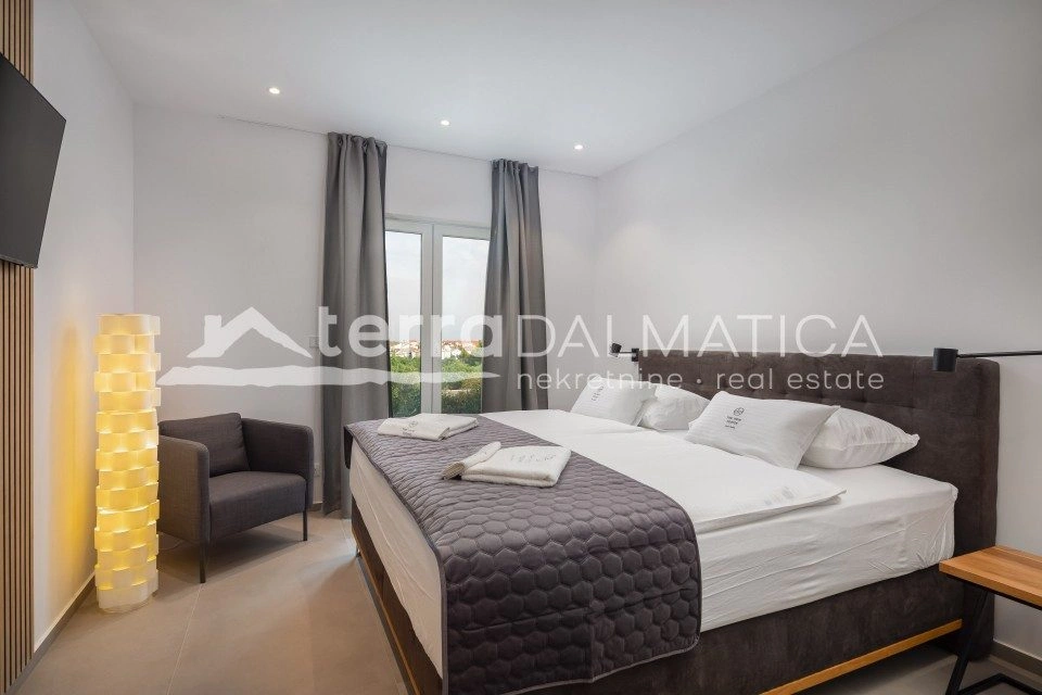 Traumvilla in Vodice – moderner Luxus nur wenige Schritte vom Meer entfernt