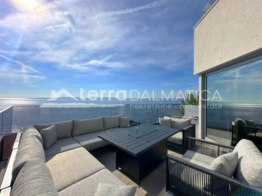 Das Meer unter Ihrem Fenster – eine luxuriöse Villa mit Swimmingpool in Dalmatien