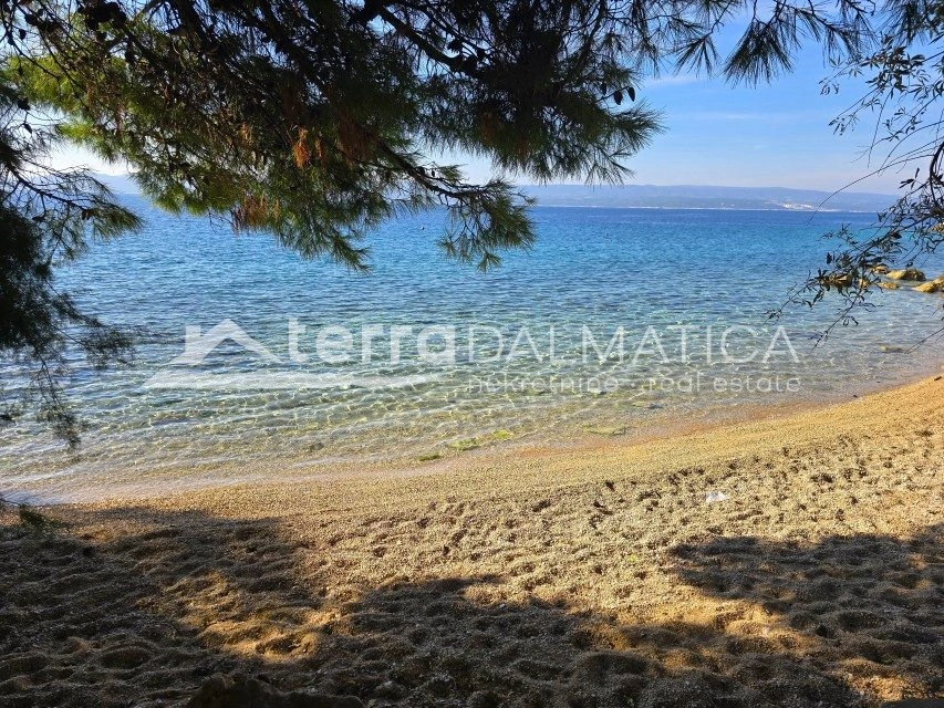 Das Meer unter Ihrem Fenster – eine luxuriöse Villa mit Swimmingpool in Dalmatien