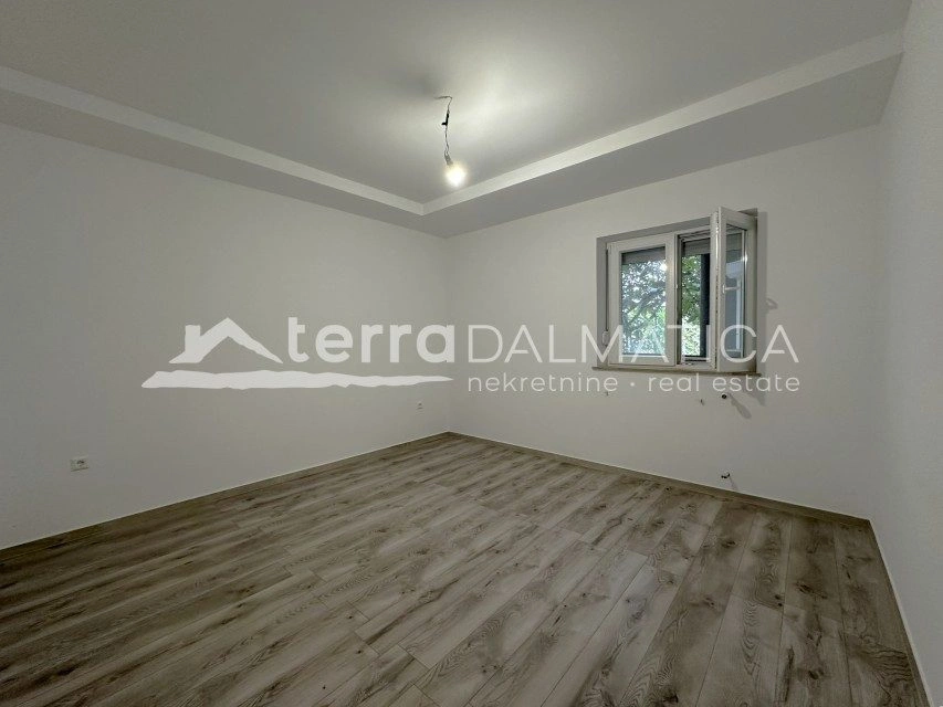 Wohnung 107,69 m² mit großem Garten und Terrasse – Srima