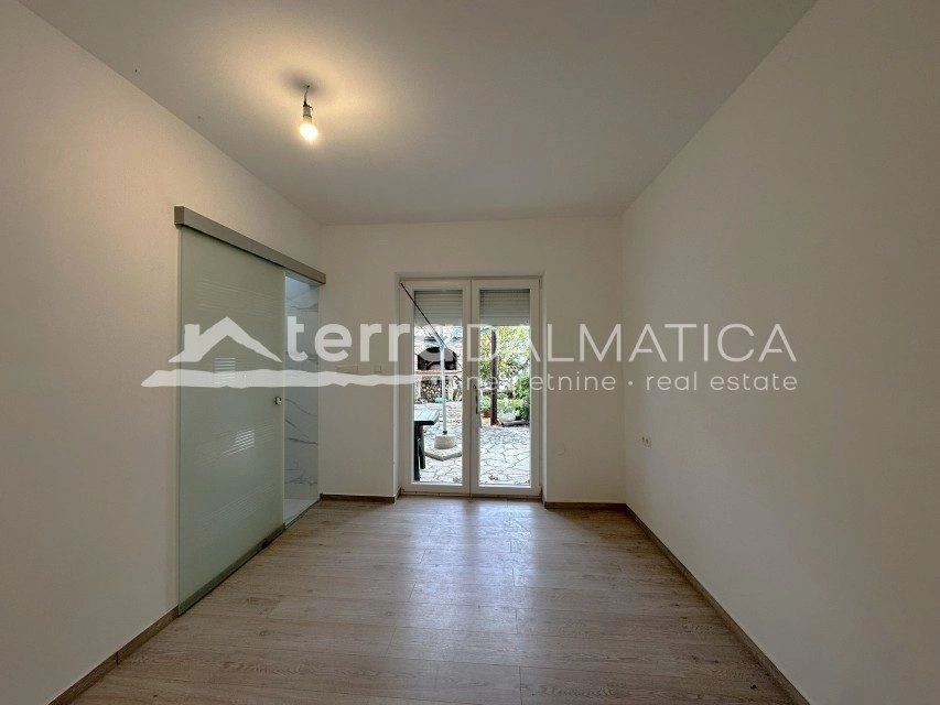 Wohnung 107,69 m² mit großem Garten und Terrasse – Srima