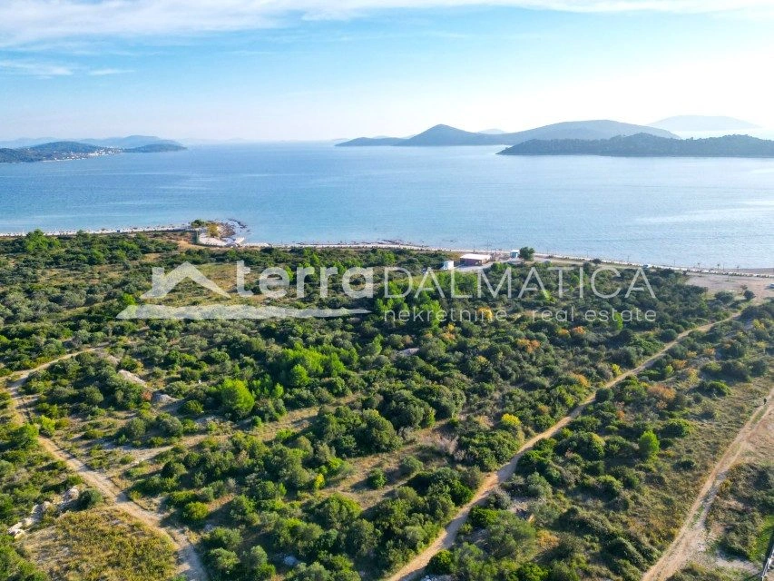 Exklusive Gelegenheit: 29.000 m² Grundstück für den Bau eines Ferienresorts - Tribunj