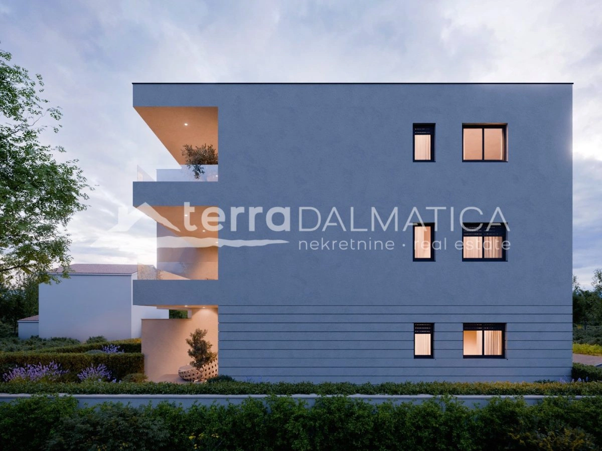 Modernes Apartment mit geräumiger Terrasse – Brodarica bei Šibenik