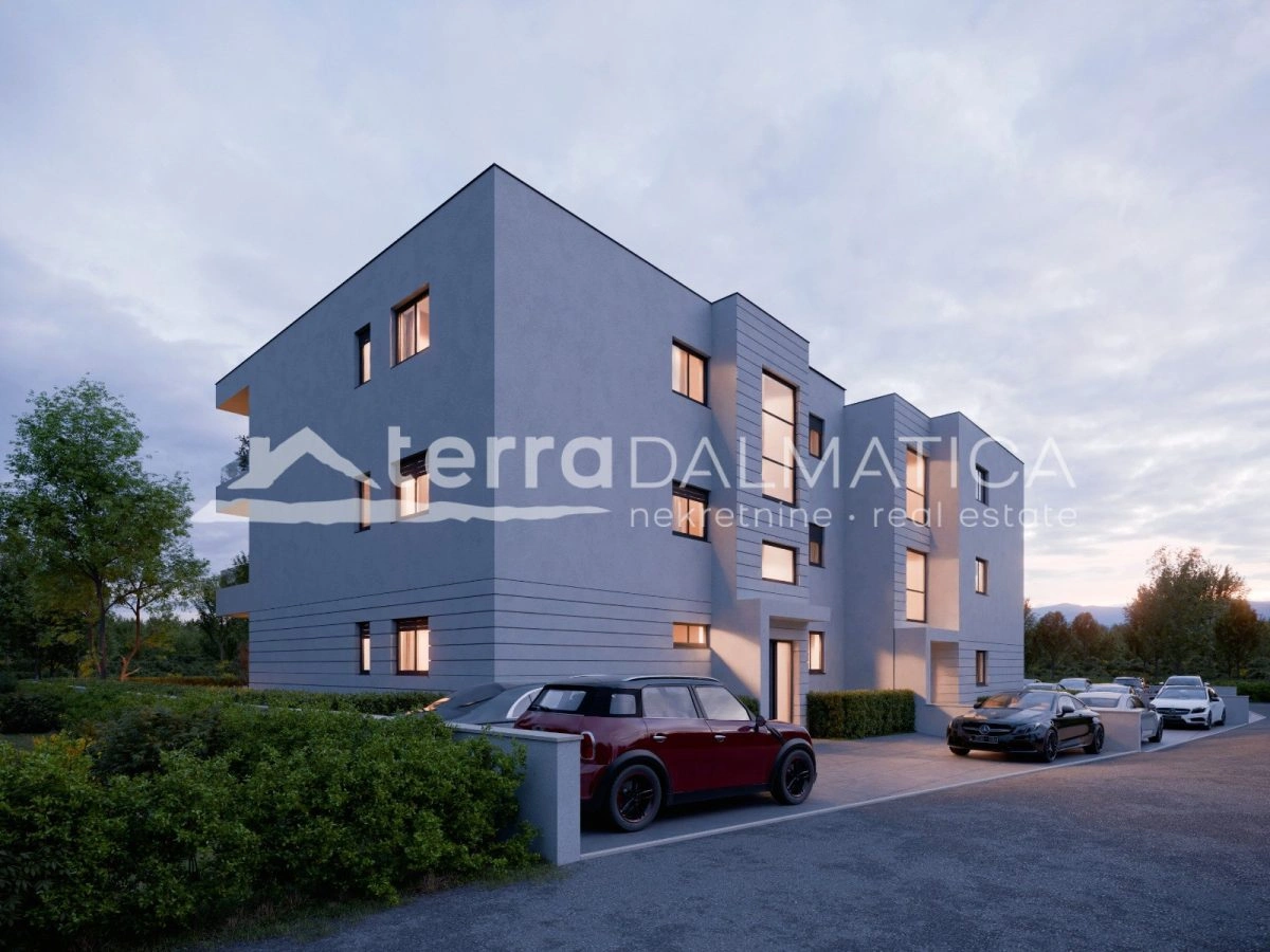 Modernes Apartment mit geräumiger Terrasse – Brodarica bei Šibenik