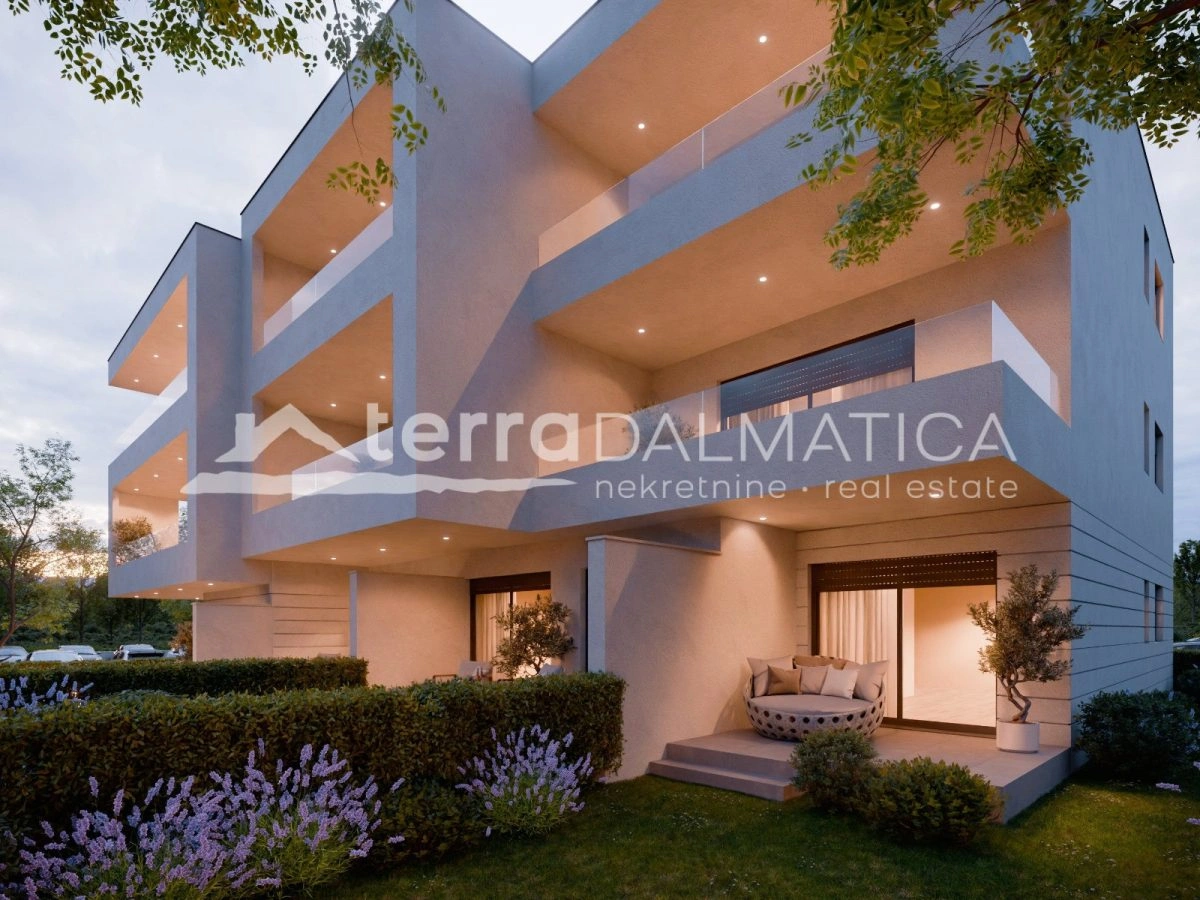 Zwei-Zimmer-Wohnung mit Terrasse im ersten Stock – Brodarica bei Šibenik