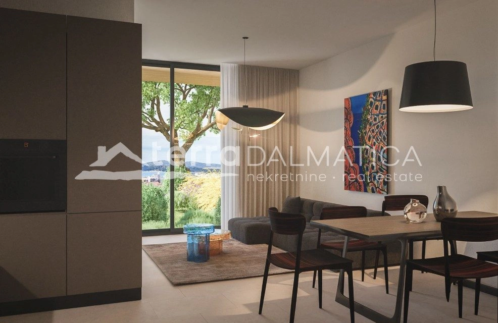 Komfortní apartmán ve druhém patře s terasou – Vodice