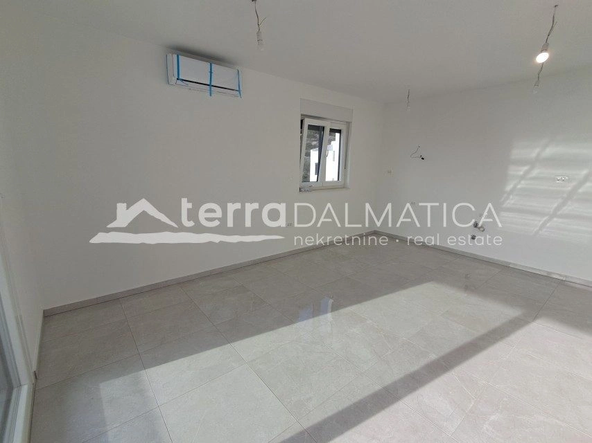 Apartament z dużym tarasem i widokiem na morze i wyspy – Sevid