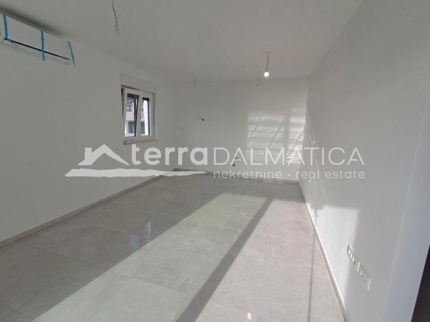 Apartament z dużym tarasem i widokiem na morze i wyspy – Sevid