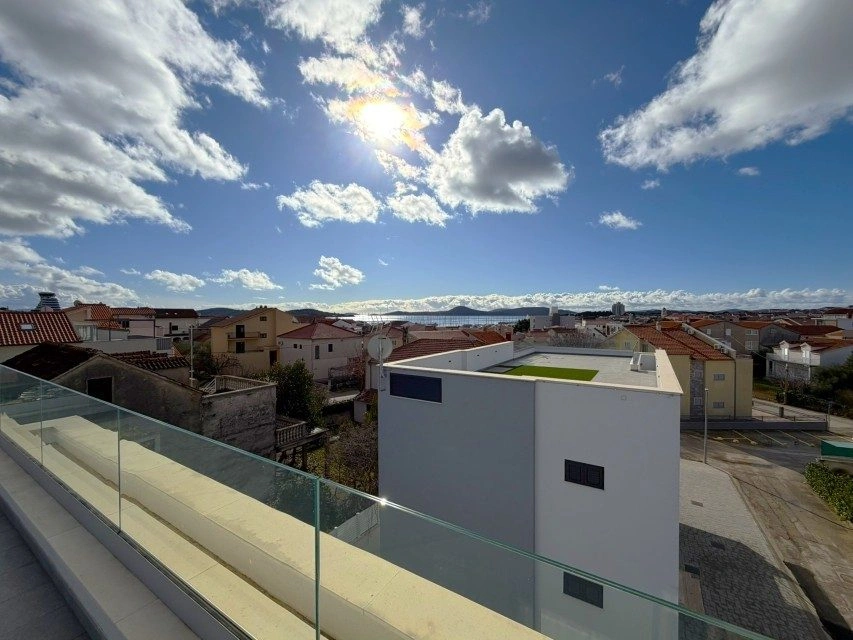 Penthouse, Vodice – 114 m² große Dachterrasse, Aufzug, 200 m vom Zentrum entfernt