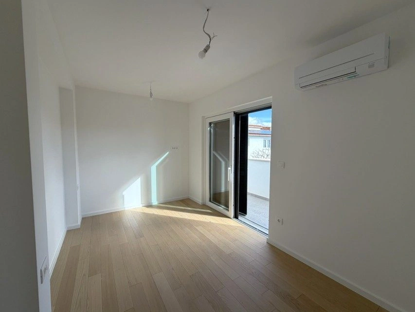 Penthouse, Vodice – 114 m² große Dachterrasse, Aufzug, 200 m vom Zentrum entfernt