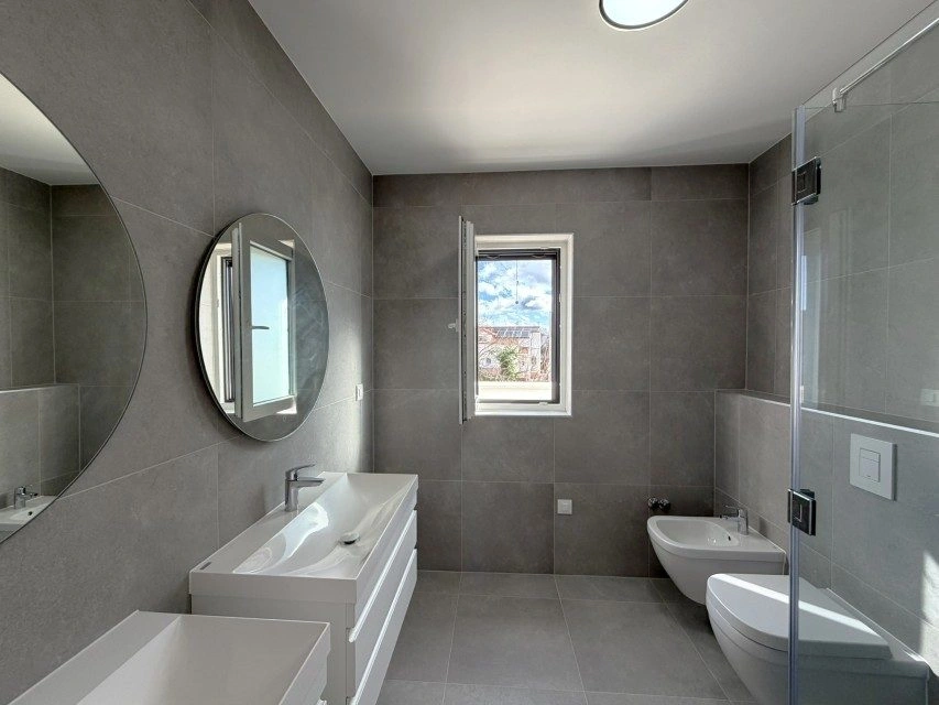 Penthouse, Vodice – 114 m² große Dachterrasse, Aufzug, 200 m vom Zentrum entfernt