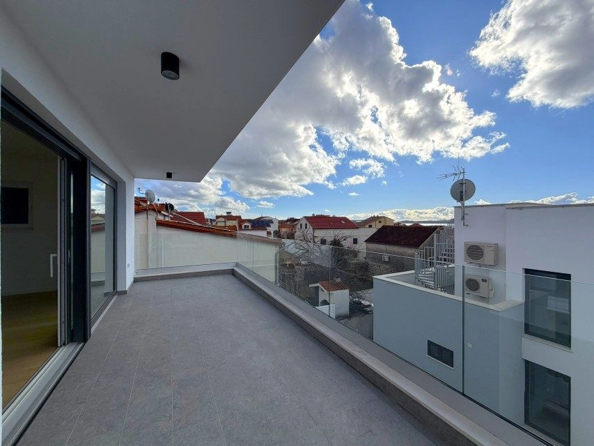 Penthouse, Vodice – großzügige Dachterrasse 115 m², in der Nähe des Zentrums