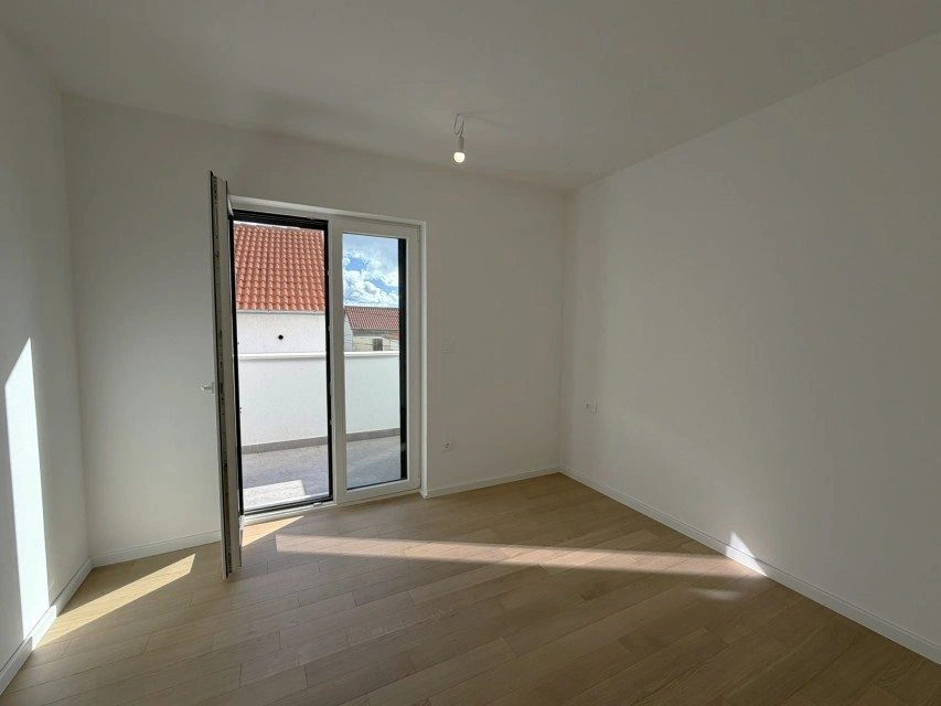 Penthouse, Vodice – großzügige Dachterrasse 115 m², in der Nähe des Zentrums
