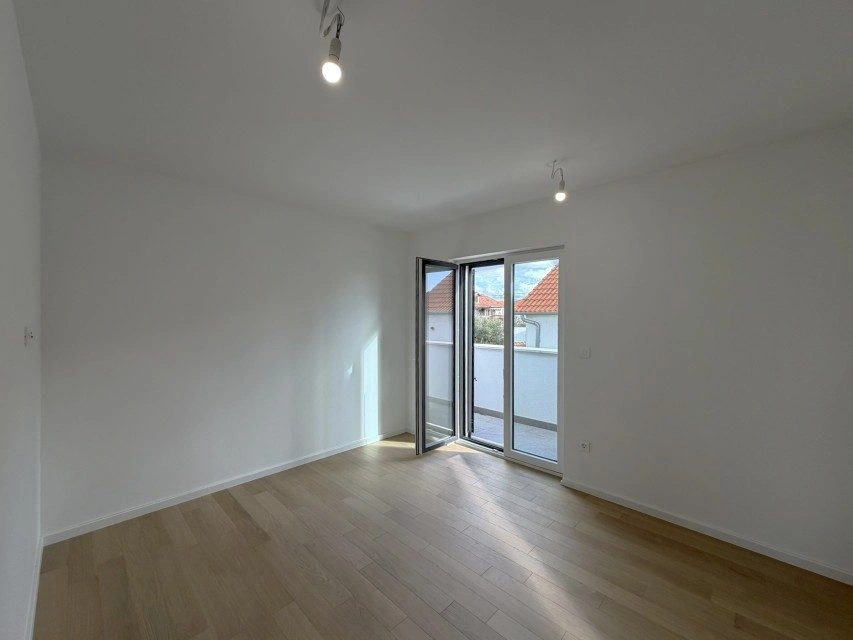 Penthouse, Vodice – großzügige Dachterrasse 115 m², in der Nähe des Zentrums