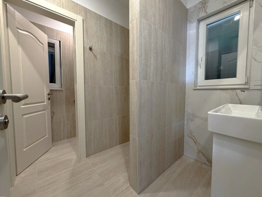 Penthouse, Šparadići - erste Reihe zum Meer