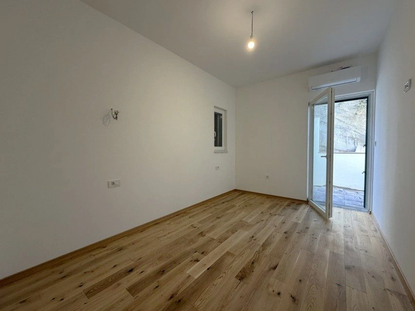 Penthouse, Šparadići - erste Reihe zum Meer