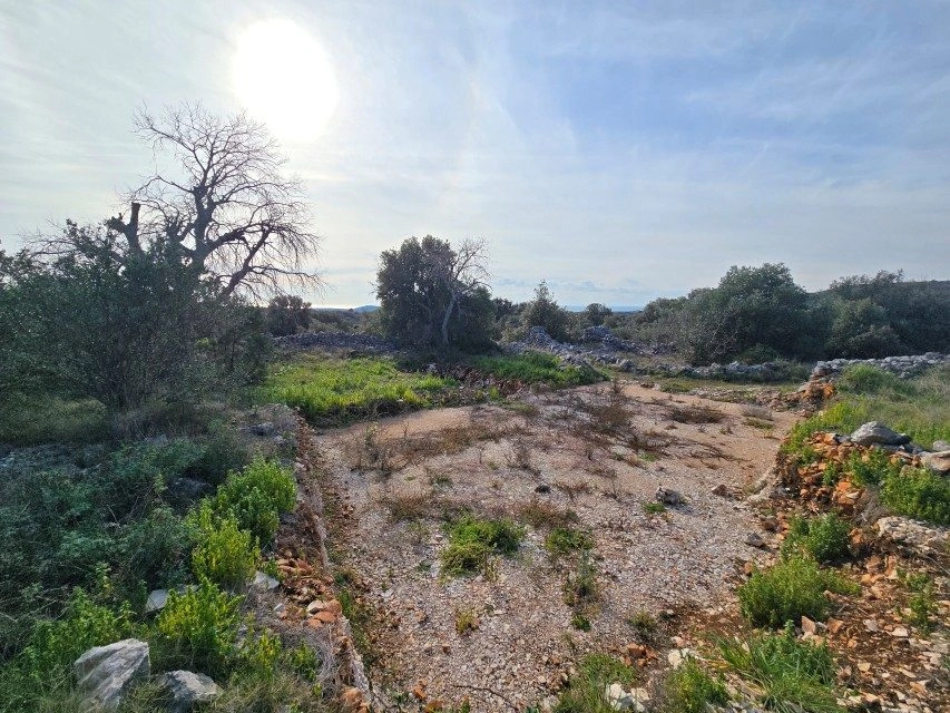 Grunt, Vinišće – pozwolenie na budowę