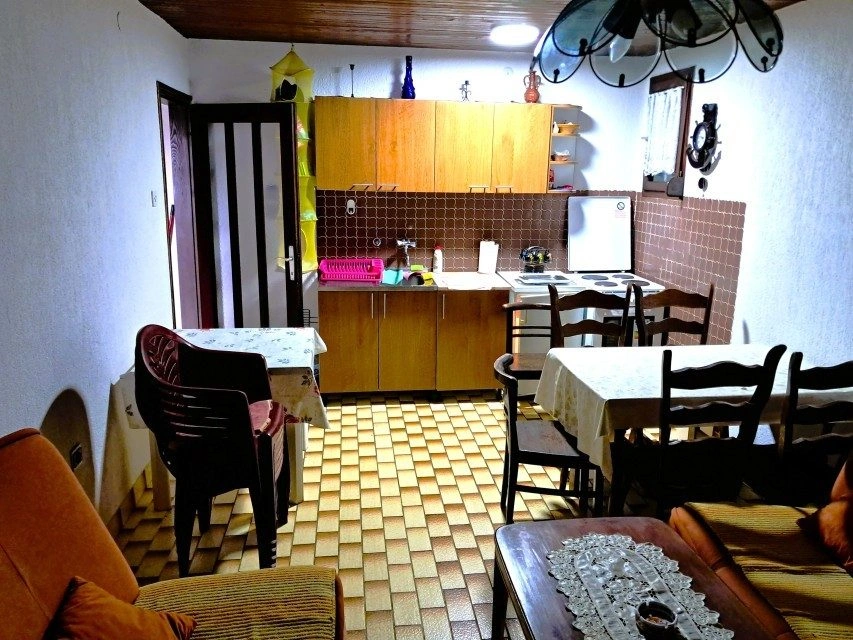 Haus zum Verkauf in ruhiger Lage in Tribunj